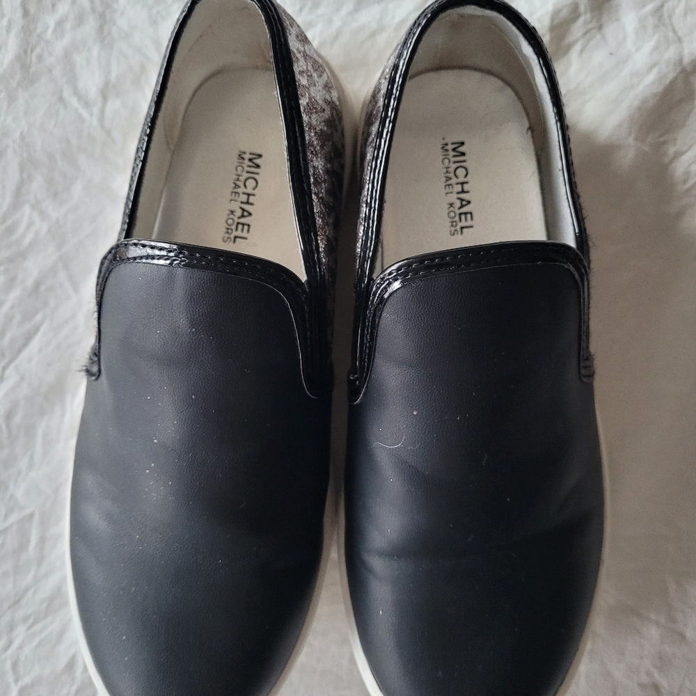 Michael Kors Kids  Black and White Slip-On Sneakers Size2 - Picture 2 of 5